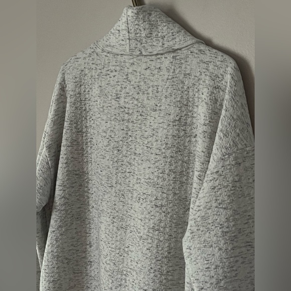 Women’s RBX Active Quilted Ultra-Soft Ribbed Fabric Mock-Neck Pullover - Picture 6 of 11